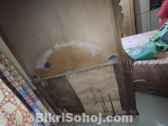 ডেসিং টেবিল